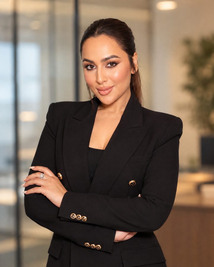Portrait of Iza Setia